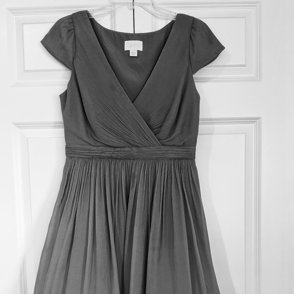 J. Crew Dresses & Skirts - Women's V-Neck Cap Sleeve Dress in Gray